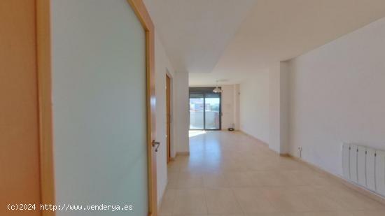 Oportunidad!! Piso duplex con ascensor. - BARCELONA