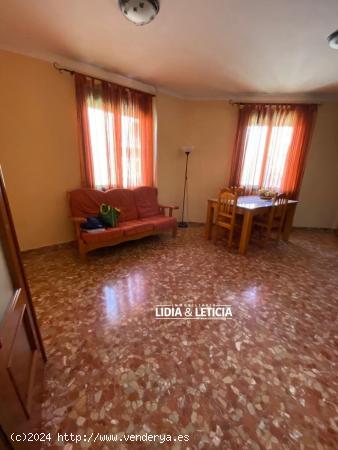 Casa en Alcalá de Guadaíra zona Santa Lucía - SEVILLA