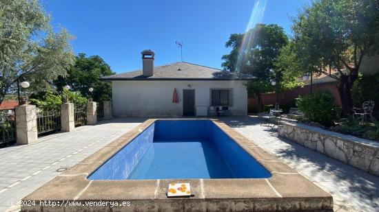 VENTA CHALET CON PISCINA EN MONDEJAR - GUADALAJARA