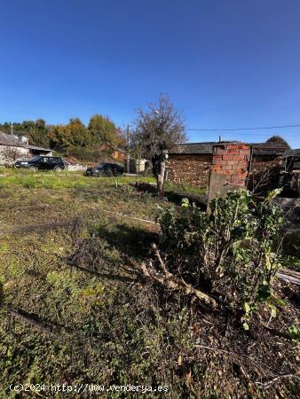  SE VENDE CASA CON TERRENO PARA REFORMAR EN OCERO - LEON 