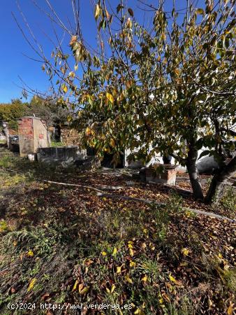 SE VENDE CASA CON TERRENO PARA REFORMAR EN OCERO - LEON