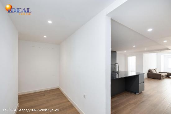 PISO CON 214 M2 EN RECOGIDAS - GRANADA