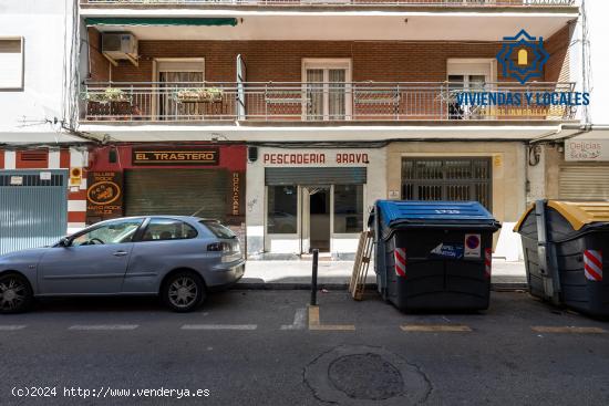  Local comercial junto a Plaza de Toros - GRANADA 