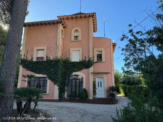 Espectacular chalet en venta Tortosa - Urb. Simpatica - TARRAGONA