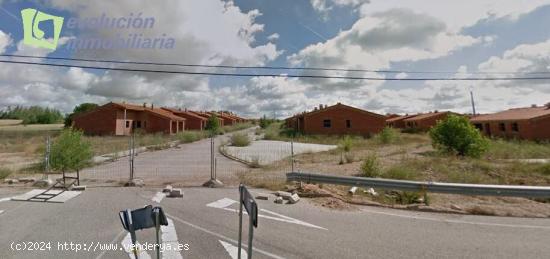 PROMOCION DE 174 VIVIENDAS DE ADOSADOS Y PAREADOS EN LERMA. BURGOS - BURGOS