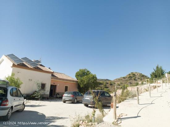 CASA DE CAMPO EN PARAJE  LOS JABONEROS TOTANA - MURCIA