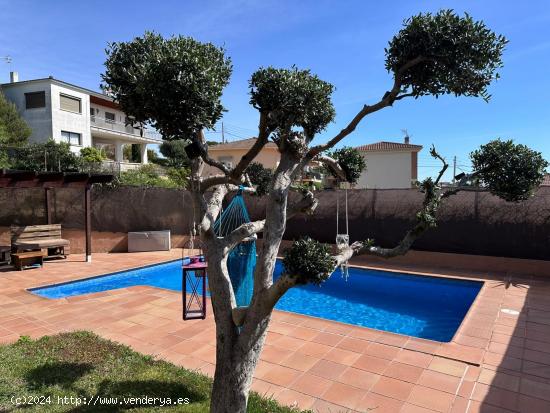 Espectacular casa en una planta y con piscina - TARRAGONA