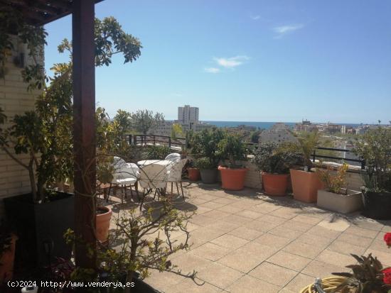 Espectacular ATICO con vista al mar  orientado al Sur y gran terraza - TARRAGONA