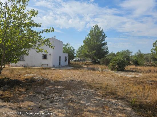 CASA RÚSTICA EN ROQUETES - TARRAGONA