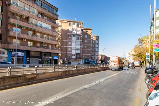 GARAJE EN GRANADA - GRANADA