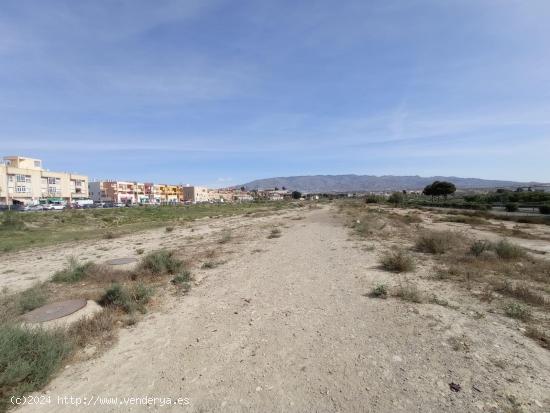 Se Vende en Huercal de Almeria - ALMERIA