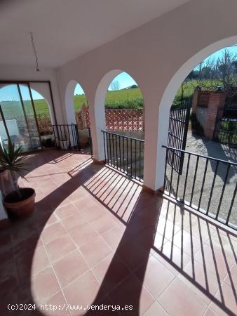 Gran Chalet en zona Camino  Valhondo- La Montaña - CACERES