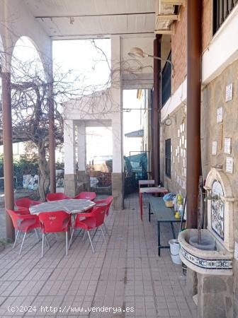 Gran Chalet en zona Camino  Valhondo- La Montaña - CACERES