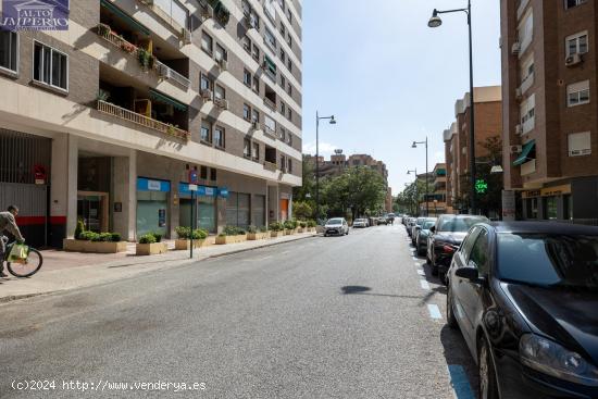 MAGNÍFICO LOCAL PARA EMPEZAR TU ACTIVIDAD EN LOS ALMINARES - GRANADA