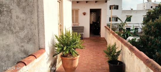  Casa de dos plantas en Portocolom - BALEARES 