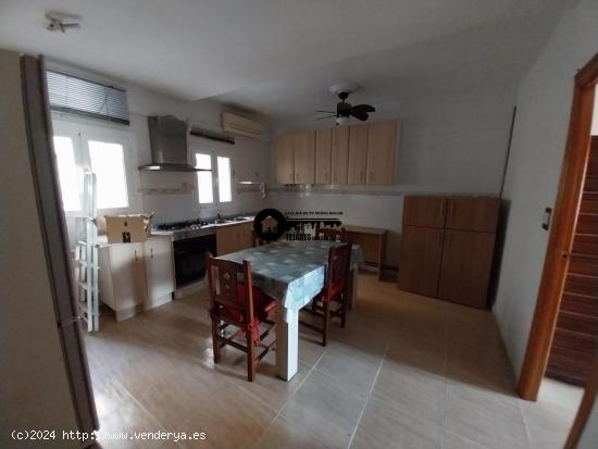  INMOBILIARIA TEJARES VENDE PISO EN ZONA HOSPITAL - ALBACETE 