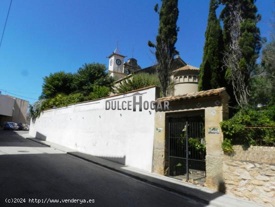 GRAN CASA FAMILIAR DE TRES VIVIENDAS EN UN LUGAR IDEAL DEL PENEDÉS. - BARCELONA