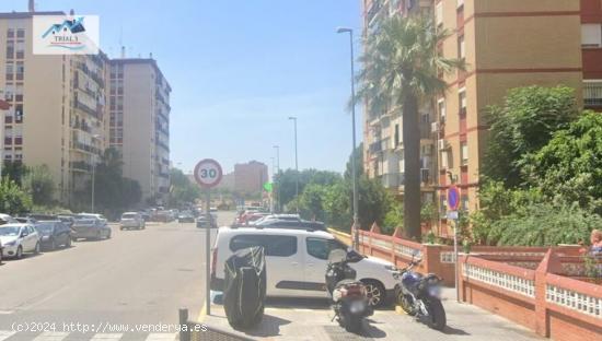 Venta De Piso En Castilleja De La Cuesta-Sevilla - SEVILLA