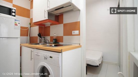 Estudio de Interior de 18m2 en la zona de Puerta del Angel - AZ2A1 - MADRID