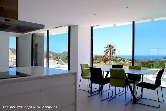 Villa en venta a estrenar en Moraira (Alicante)