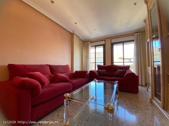 Piso de 3 Habitaciones y 2 Baños en zona Cortes Valencianas, Elche. - ALICANTE