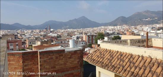 Amplio Piso de 3 habitaciones con terraza privada, garaje y trastero en La Vall d'Uixó - CASTELLON