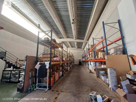 Se VENDE nave industrial en el Poligono Industrial La Mejostilla - CACERES