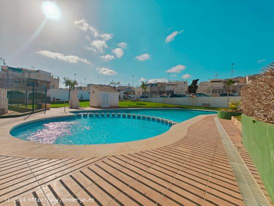 Se vende bungalow con piscina comunitaria en Torrevieja, los Balcones - ALICANTE