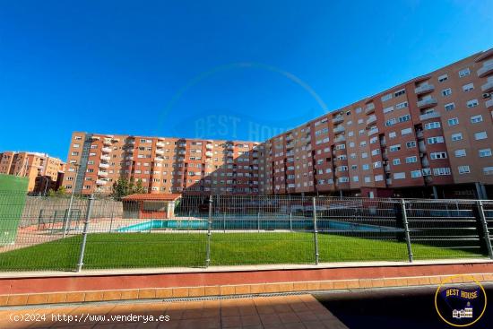 PISO EN VENTA DE 4 HABITACIONES CON PISCINA EN SIGLO XXI - CUENCA