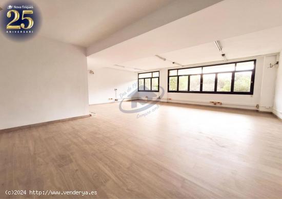  LOCAL COMERCIAL de 85 metros en PASEO DOCTOR MORAGAS (JUNTO AYUNTAMIENTO) - BARCELONA 