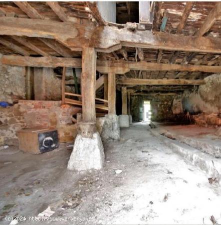 Casa de piedra adosada en Castillo a un paso de Noja - CANTABRIA