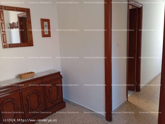 Salamanca ( Salesas-Torres de Villarroel); 3d, 2wc. 780€ - Salamanca