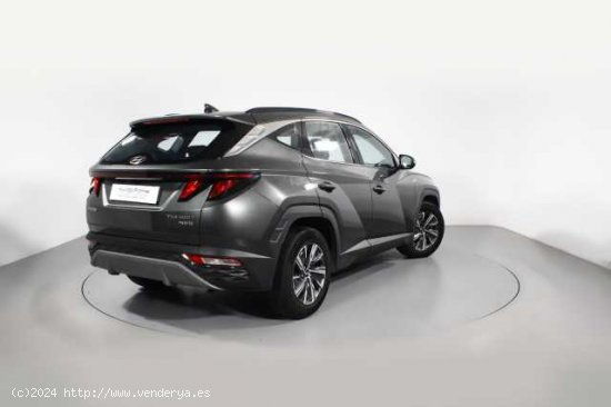 Hyundai Tucson ( 1.6 TGDI 48V Maxx Sky 4x2 )  - Barcelona