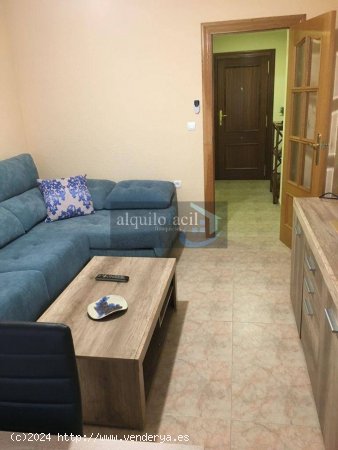 SE ALQUILA HABITACION/ PEDRO COCA/ 300 € todo incluido