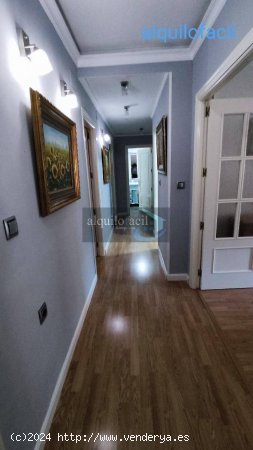 SÉ VENDE PISO/CALLE LÉRIDA/ 3 DORMITORIOS/165000 €