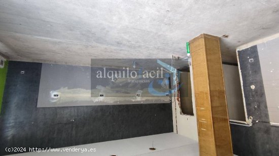 SE ALQUILA LOCAL EN ZONA CARREFOUR DE 70 METROS POR 650€