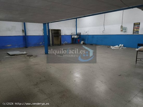 SE ALQUILA LOCAL EN C/ HELLIN DE 265 METROS POR 1800€