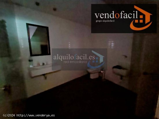 SE VENDE EDIFICIO DE OFICINAS EN C/FEDERICO GARCIA LORCA DE 350 METROS POR 225000€