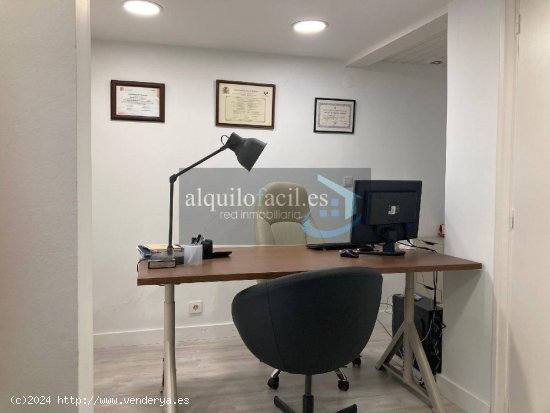 Local calle General Alava. 40m2 a pie de calle. 900.-€/mes