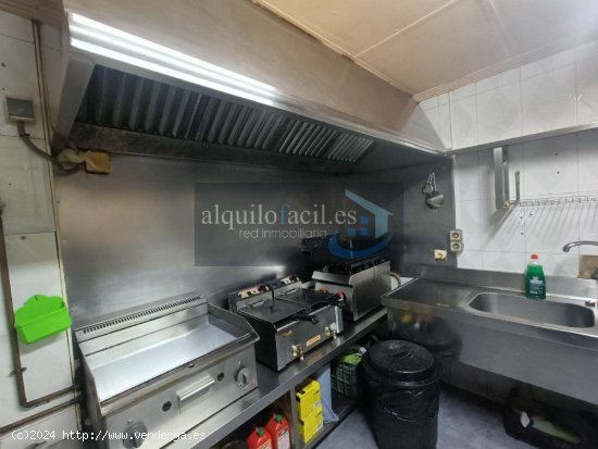 SE TRASPASA CAFETERIA TAPERIA EN SAN PABLO DE 120 METROS POR 16000€