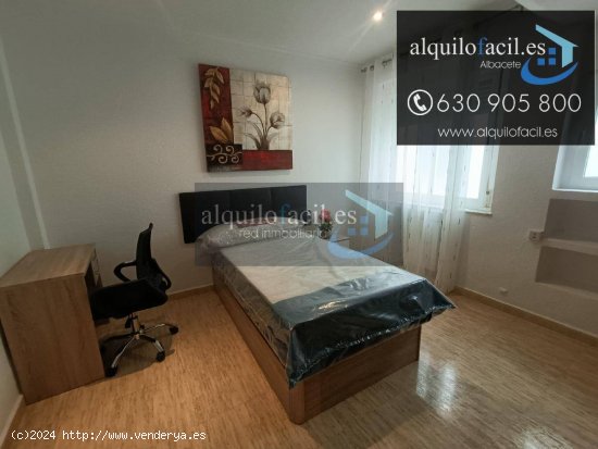 SE ALQUILAN HABITACIONES EN C/ ARQUITECTO VANDELVIRA POR 350€ TODO INCLUIDO