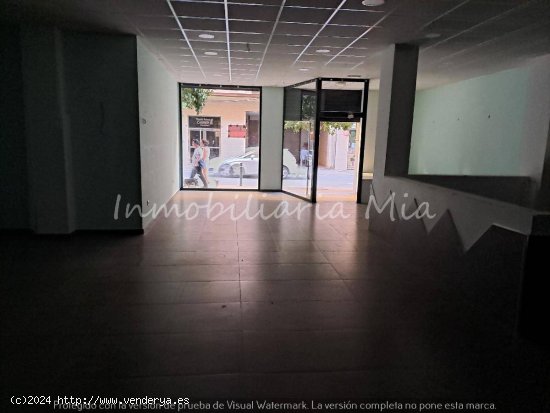 SE VENDE LOCAL EN PLENO CENTRO