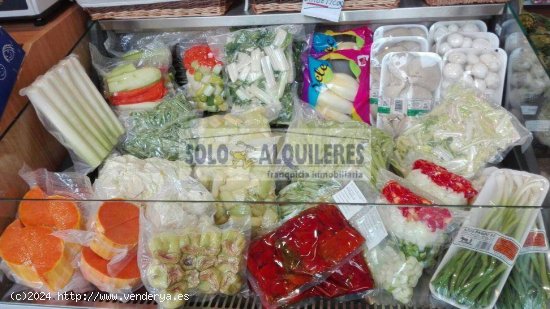 FRUTERIA EN FUNCIONAMIENTO EN BARAÑAIN