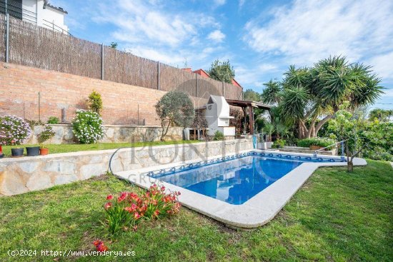 BONITA CASA UNIFAMILIAR A UNA PLANTA MAS D EN SERRA