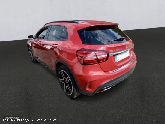 Mercedes Clase GLA GLA 200 D 4MATIC TECHO PANORAMICO de 2019 con 51.623 Km por 29.990 EUR. en Barcel