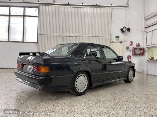 Mercedes 190 E 2.3 16V 177CV TECHO SOLAR de 1986 con 119.667 Km por 30.000 EUR. en Barcelona