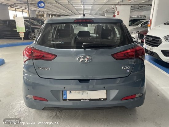 Hyundai i20 1.2 MPI Klass de 2017 con 49.000 Km por 11.500 EUR. en Barcelona