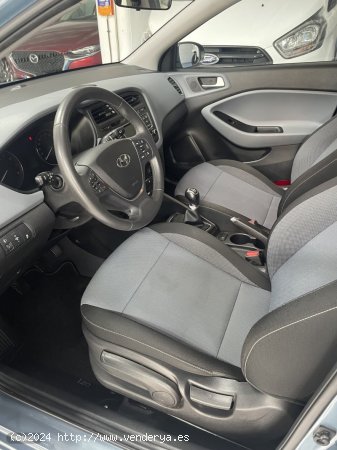 Hyundai i20 1.2 MPI Klass de 2017 con 49.000 Km por 11.500 EUR. en Barcelona