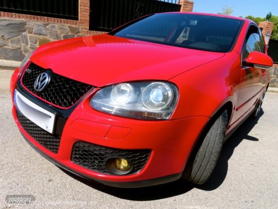 Volkswagen Golf GTI 2.0 TSI DSG-BIXENON-NAVI COMAND-KLIMATIZADOR-NACION de 2005 con 237.000 Km por 7