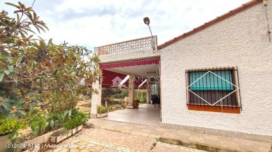  VENTA DE CASA DE CAMPO EN VALVERDE - ALICANTE 